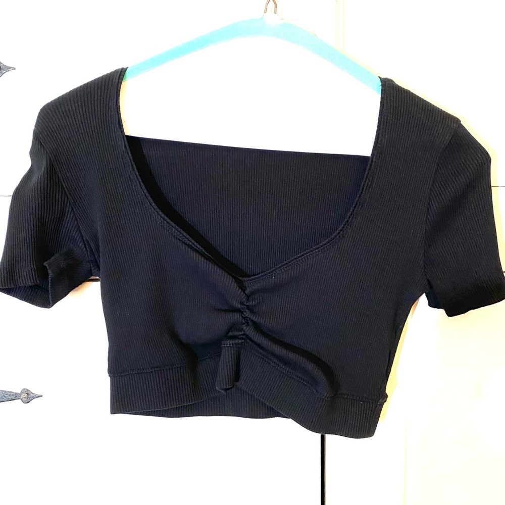 Zara Sweetheart Neckline Ribbed with Rouching Crop Top. Small- PTP: 15 - 18.5